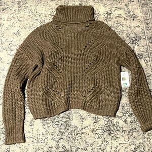 NWT Oak and Trellis turtleneck sweater